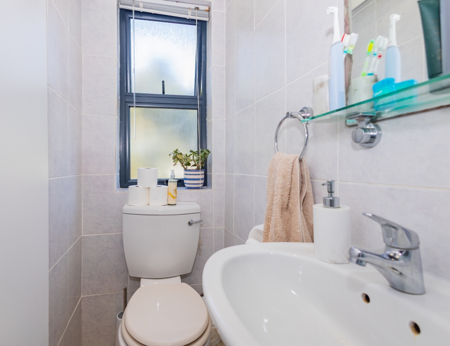 2 Bedroom Property for Sale in Royal Ascot Western Cape